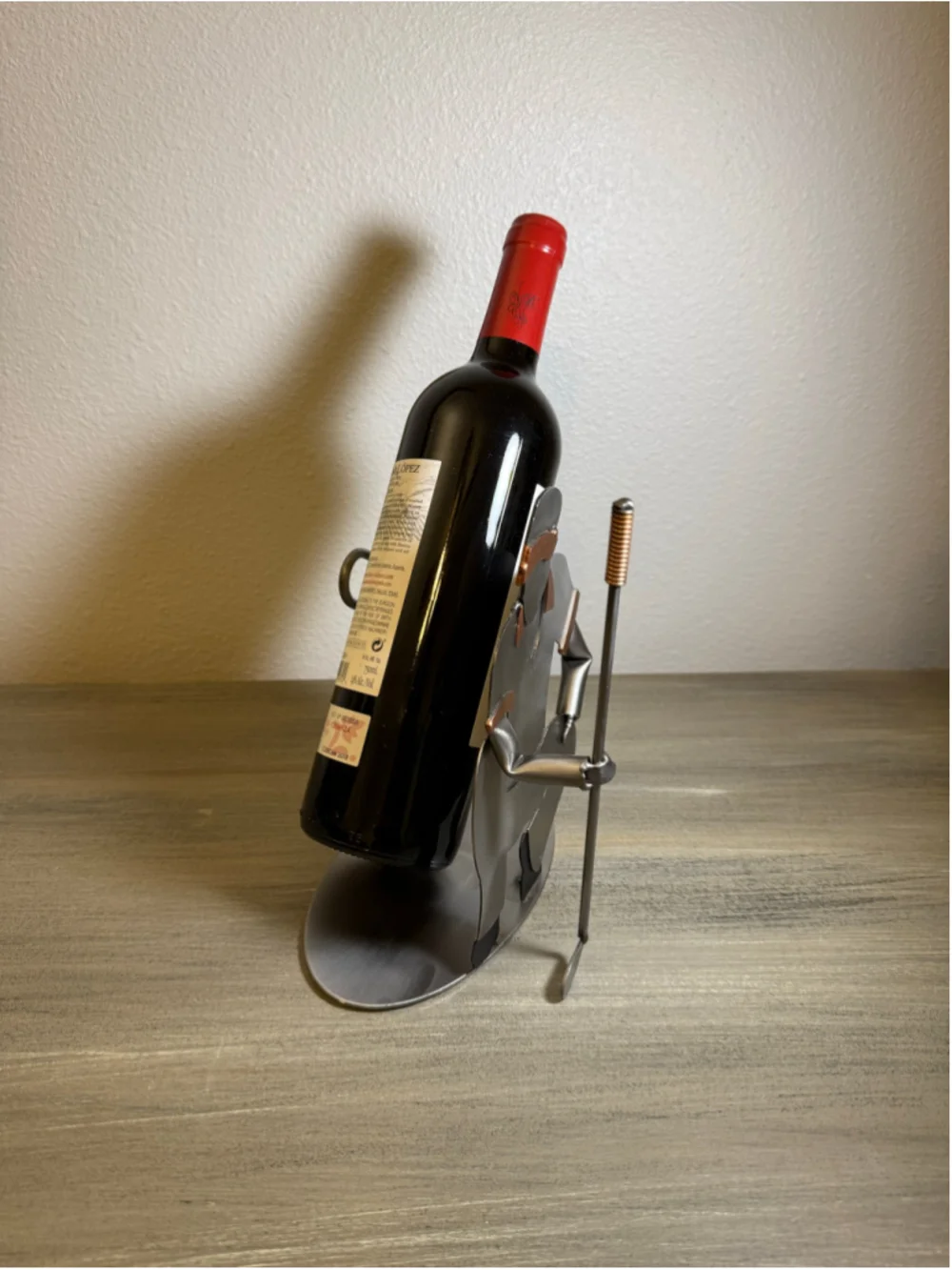 Handcrafted Metal Golfer Wine Bottle Holder Sculpture – Sports Bar Decor Caddy